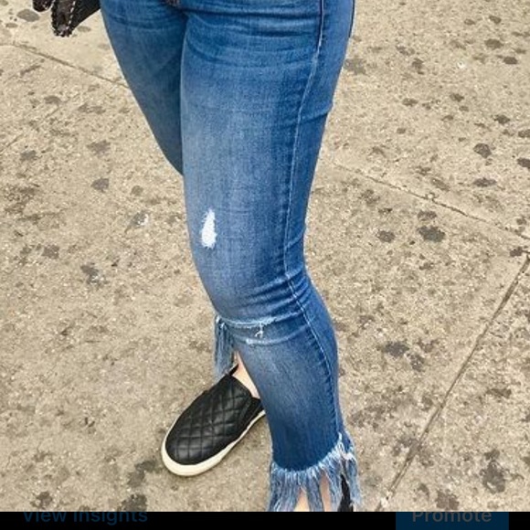 Flying Monkey Shredded Hem Jeans (size 27) - Picture 5 of 5